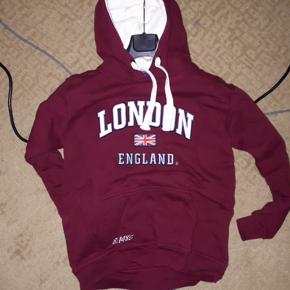 Thick comfy london hoodie. Straight from the UK. - Picture 2 of 3